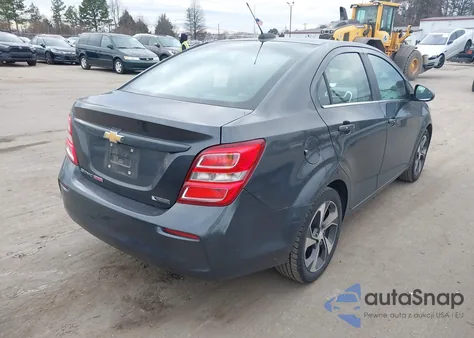 2017 Chevrolet Sonic Premier Auto z USA, uszkodzony, nr VIN 1G1JF5SB8H4135254